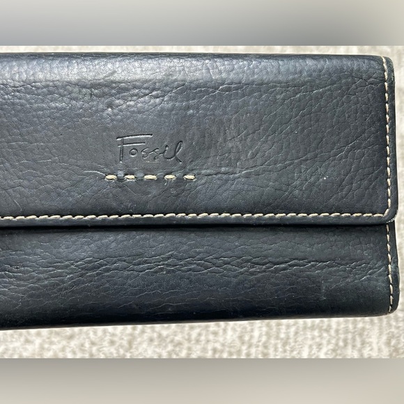 CLEARANCE! Fossil leather wallet black - Picture 16 of 16